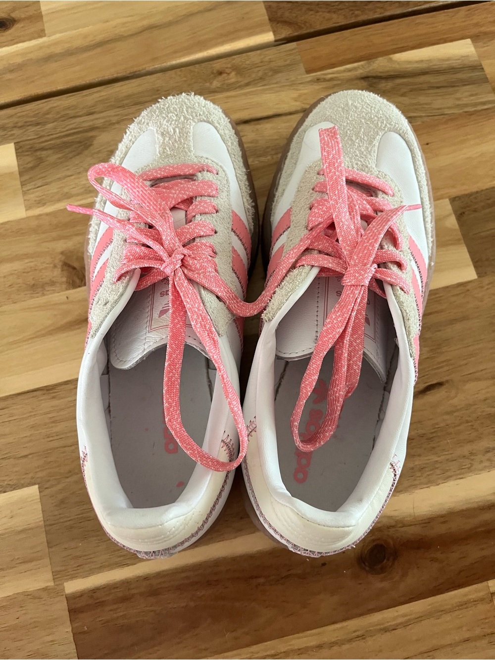 adidas Women’s White and Pink Casual Runner Sneakers Size 6